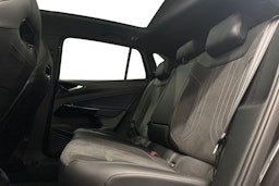 harmaa Volkswagen ID.4 2022 kuva 10.