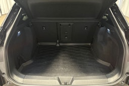 harmaa Volkswagen ID.4 2022 kuva 14.