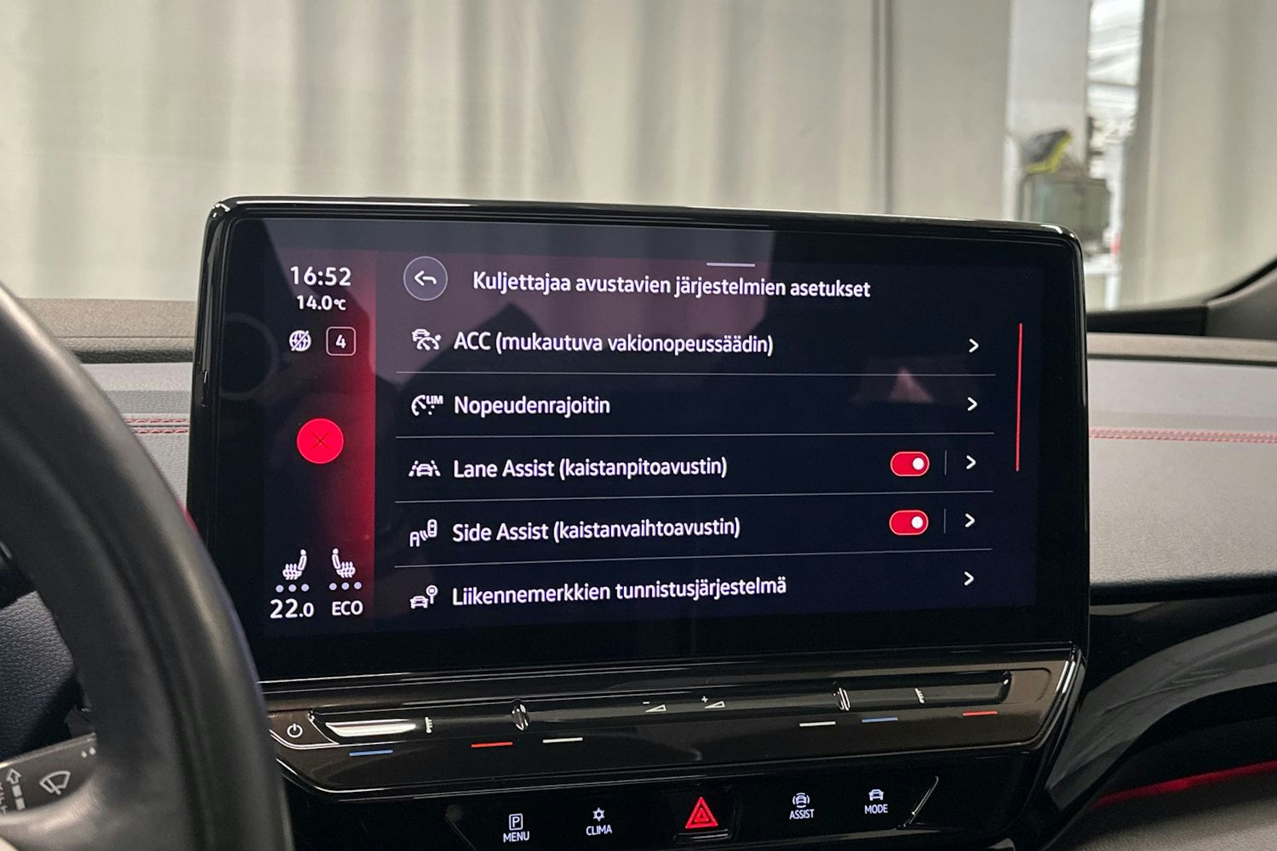 harmaa Volkswagen ID.4 2022 kuva 29.