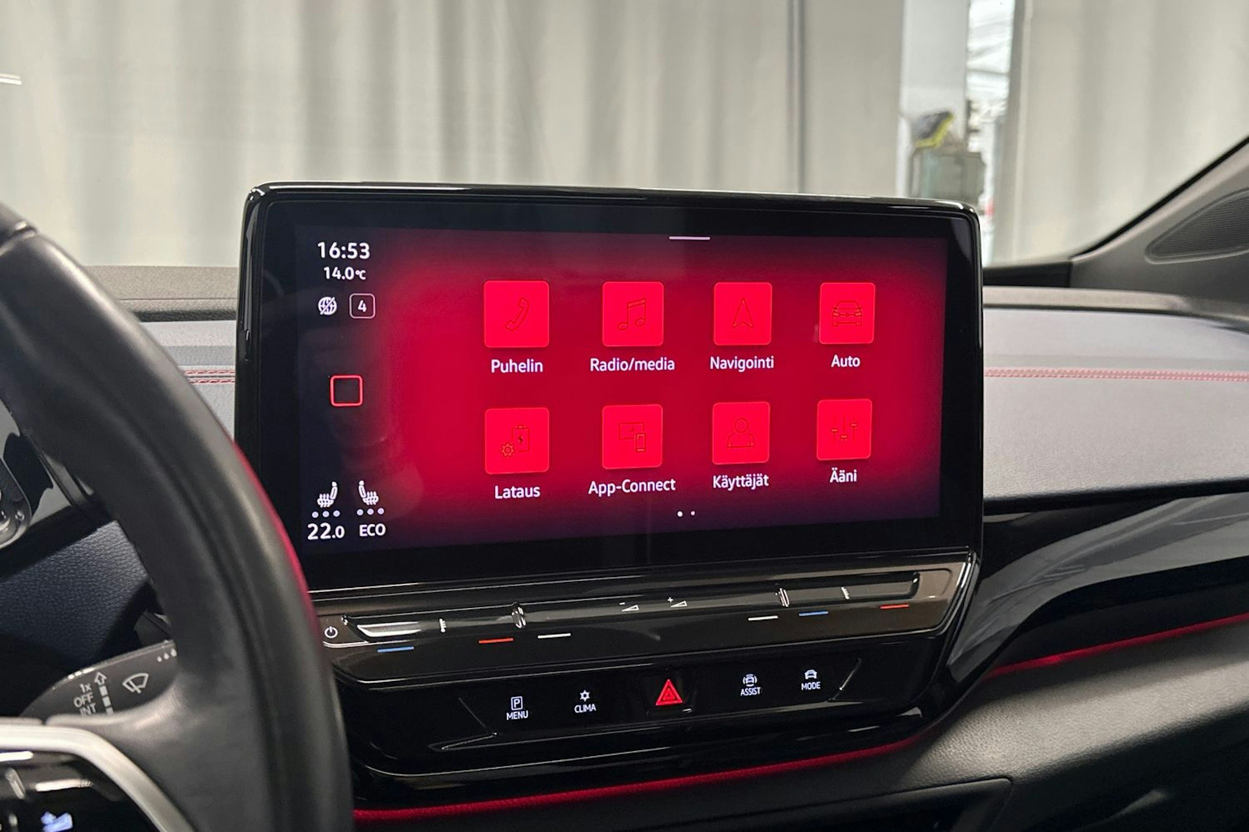 harmaa Volkswagen ID.4 2022 kuva 33.