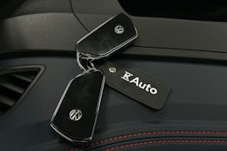 harmaa Volkswagen ID.4 2022 kuva 39.