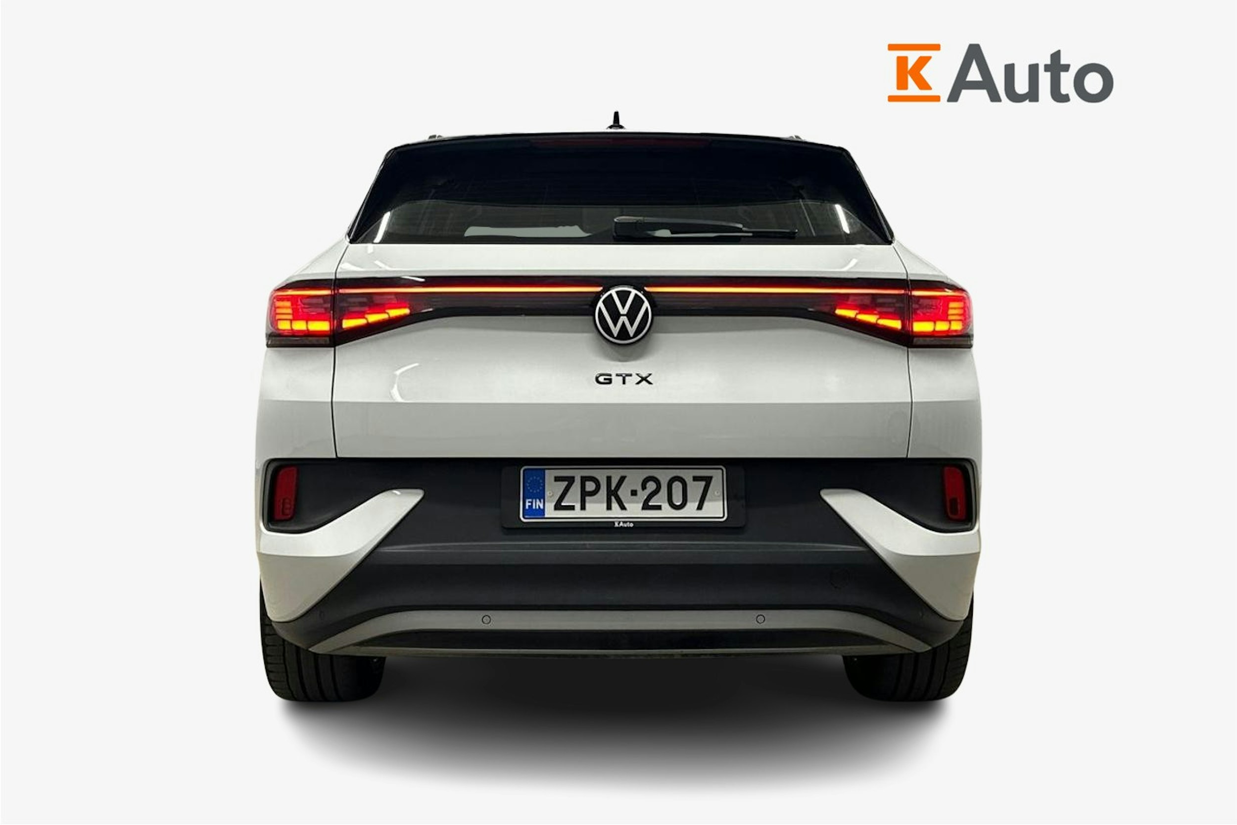 valkoinen Volkswagen ID.4 2022 kuva 3.
