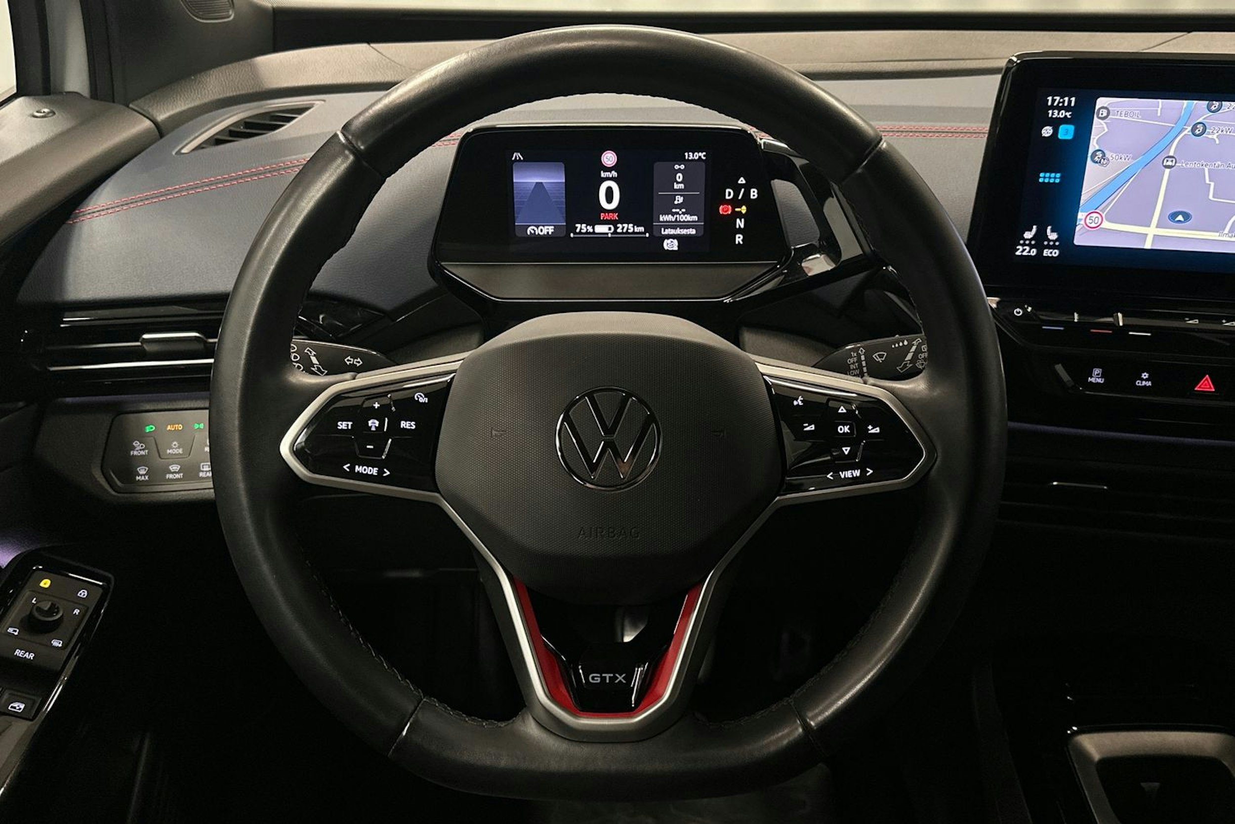 valkoinen Volkswagen ID.4 2022 kuva 17.