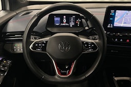 valkoinen Volkswagen ID.4 2022 kuva 17.