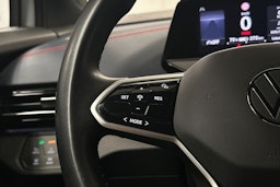 valkoinen Volkswagen ID.4 2022 kuva 18.
