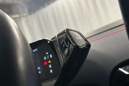 valkoinen Volkswagen ID.4 2022 kuva 21.