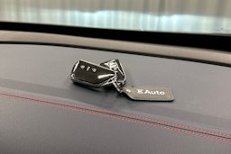 musta Volkswagen ID.4 2022 kuva 24.