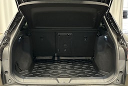 harmaa Volkswagen ID.4 2022 kuva 29.
