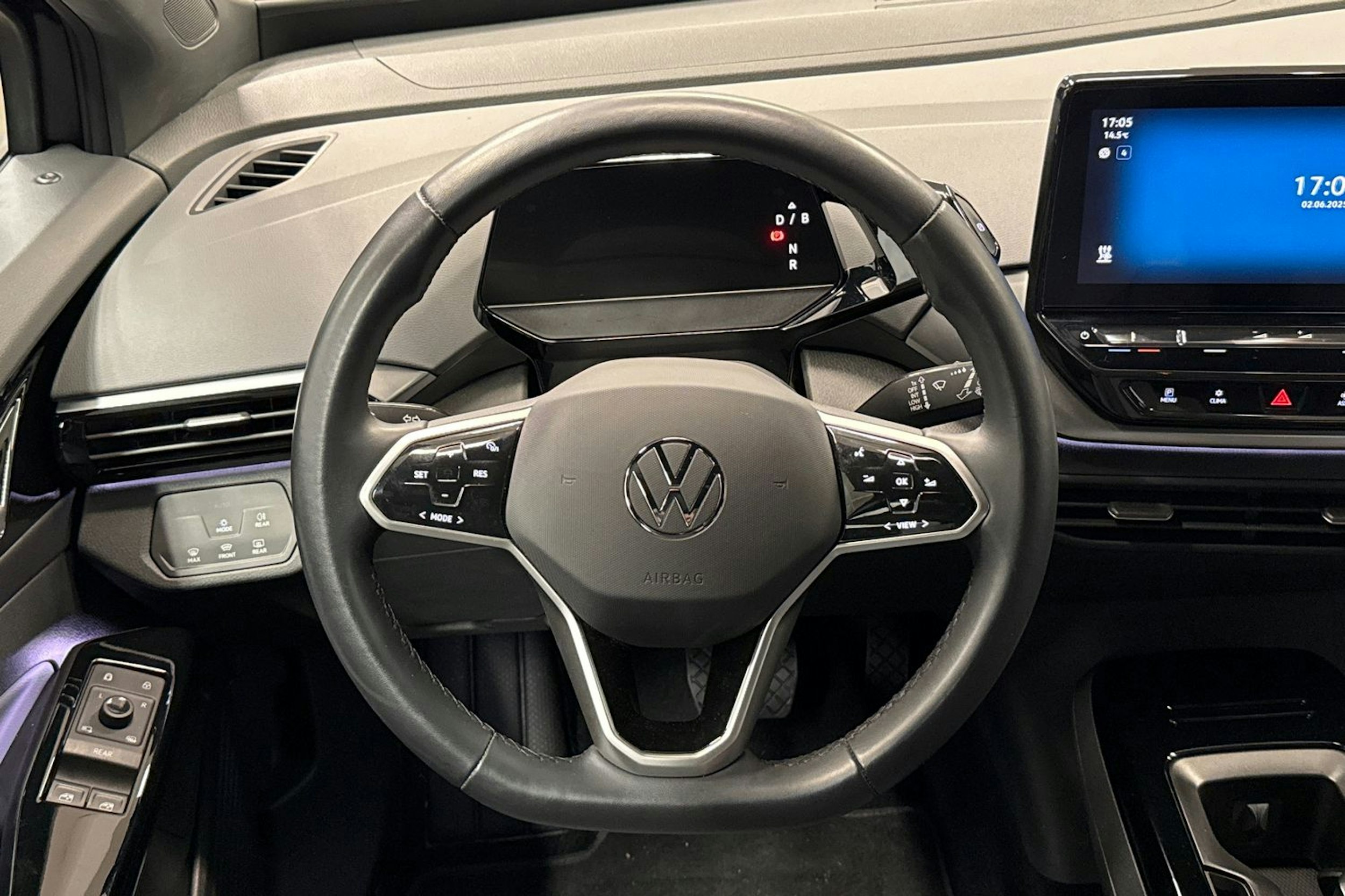 harmaa Volkswagen ID.4 2022 kuva 14.