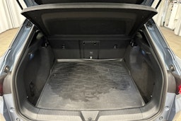 sininen Volkswagen ID.4 2022 kuva 11.