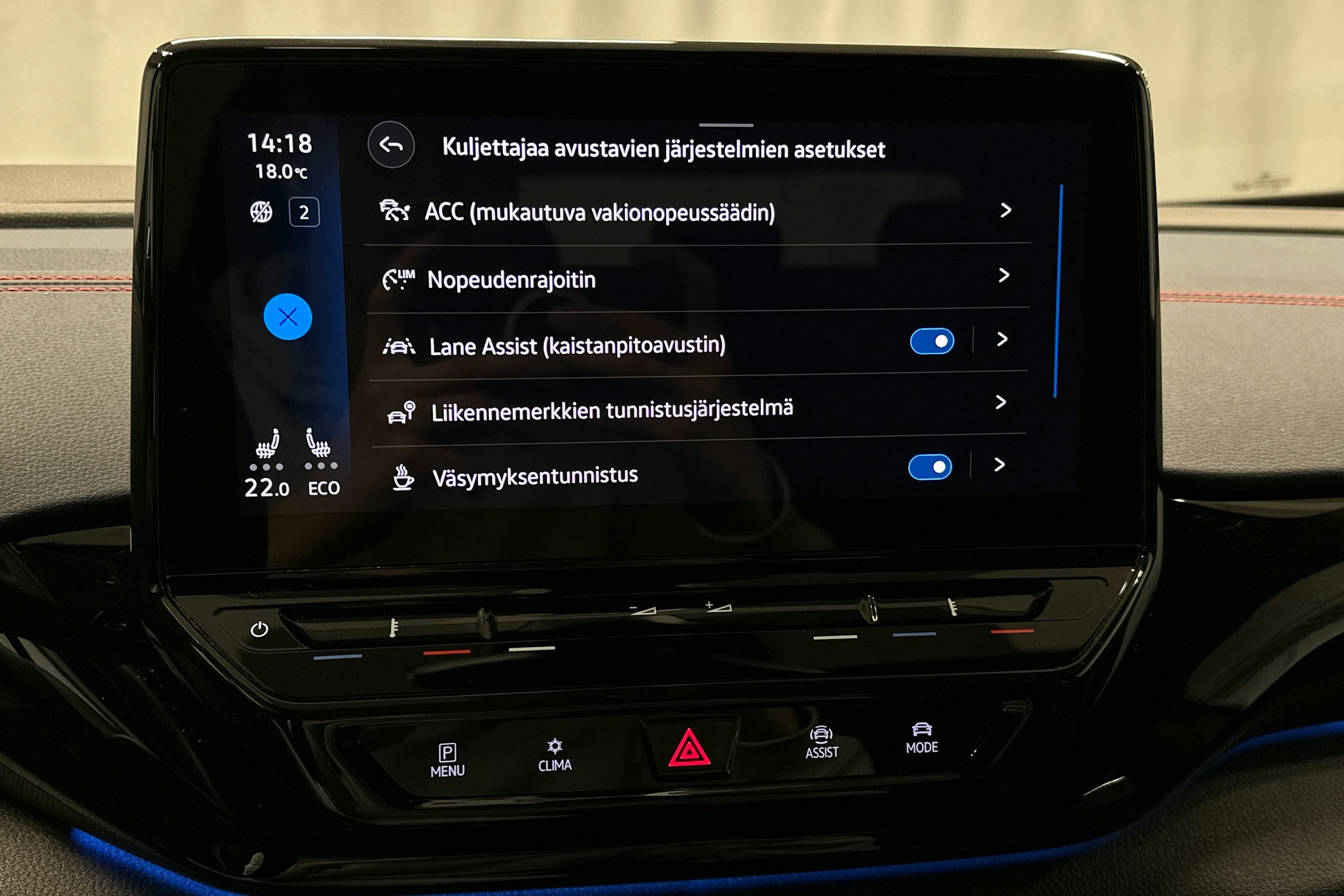 sininen Volkswagen ID.4 2022 kuva 23.