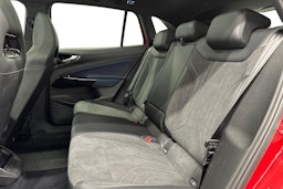 punainen Volkswagen ID.4 2022 kuva 8.