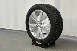 harmaa Volkswagen ID.4 2022 kuva 13.