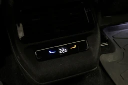 harmaa Volkswagen ID.4 2022 kuva 17.