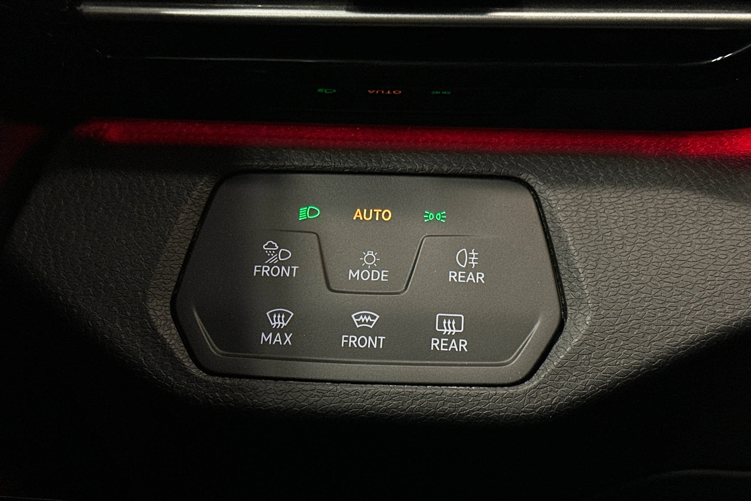 harmaa Volkswagen ID.4 2022 kuva 24.