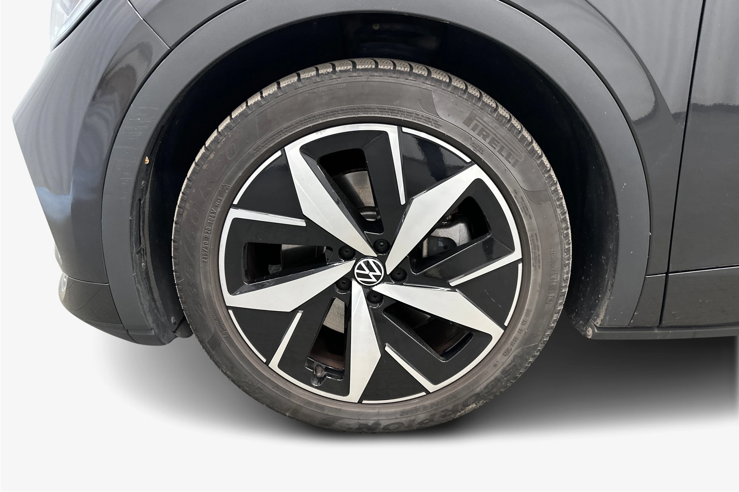 musta Volkswagen ID.4 2022 kuva 12.