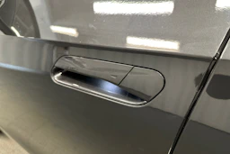 musta Volkswagen ID.4 2022 kuva 29.