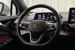 valkoinen Volkswagen ID.4 2022 kuva 15.