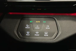valkoinen Volkswagen ID.4 2022 kuva 19.