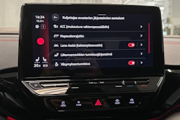 valkoinen Volkswagen ID.4 2022 kuva 24.