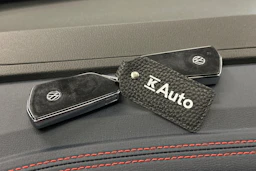 valkoinen Volkswagen ID.4 2022 kuva 28.