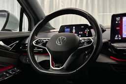 valkoinen Volkswagen ID.4 2022 kuva 18.