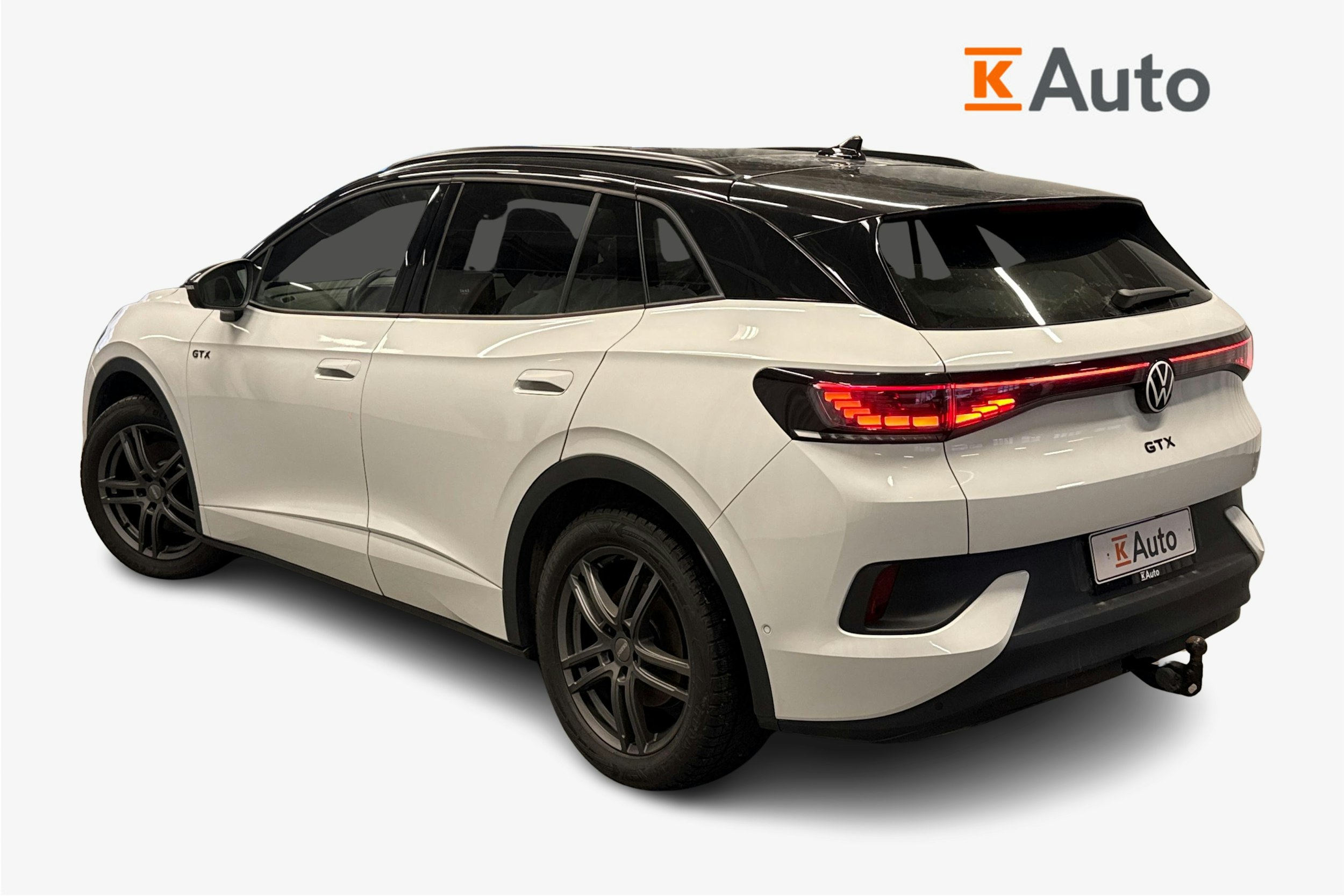 valkoinen Volkswagen ID.4 2023 kuva 2.