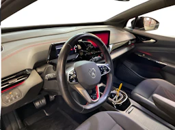 musta Volkswagen ID.4 2023 kuva 3.