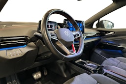 musta Volkswagen ID.4 2023 kuva 3.