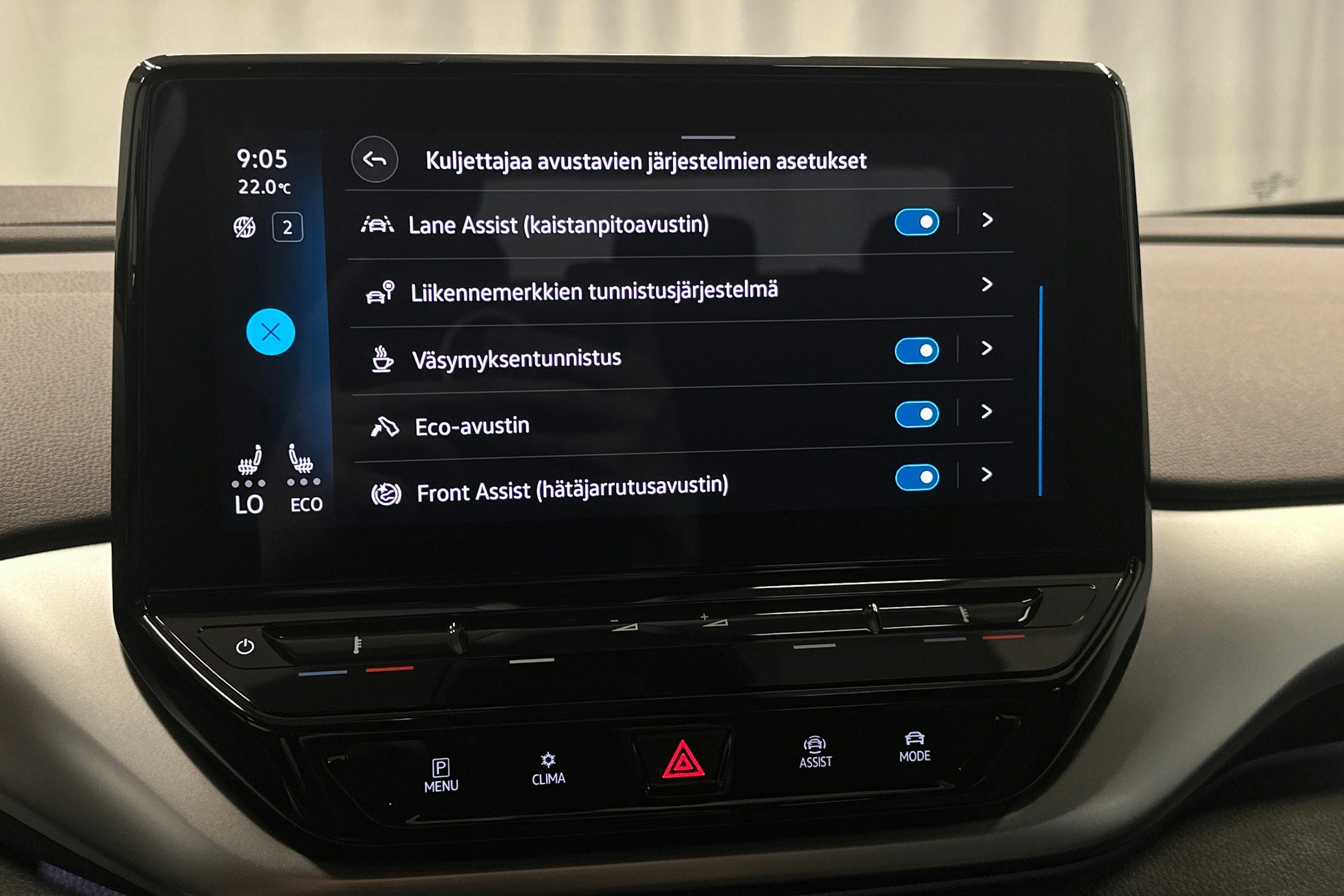 sininen Volkswagen ID.4 2023 kuva 28.