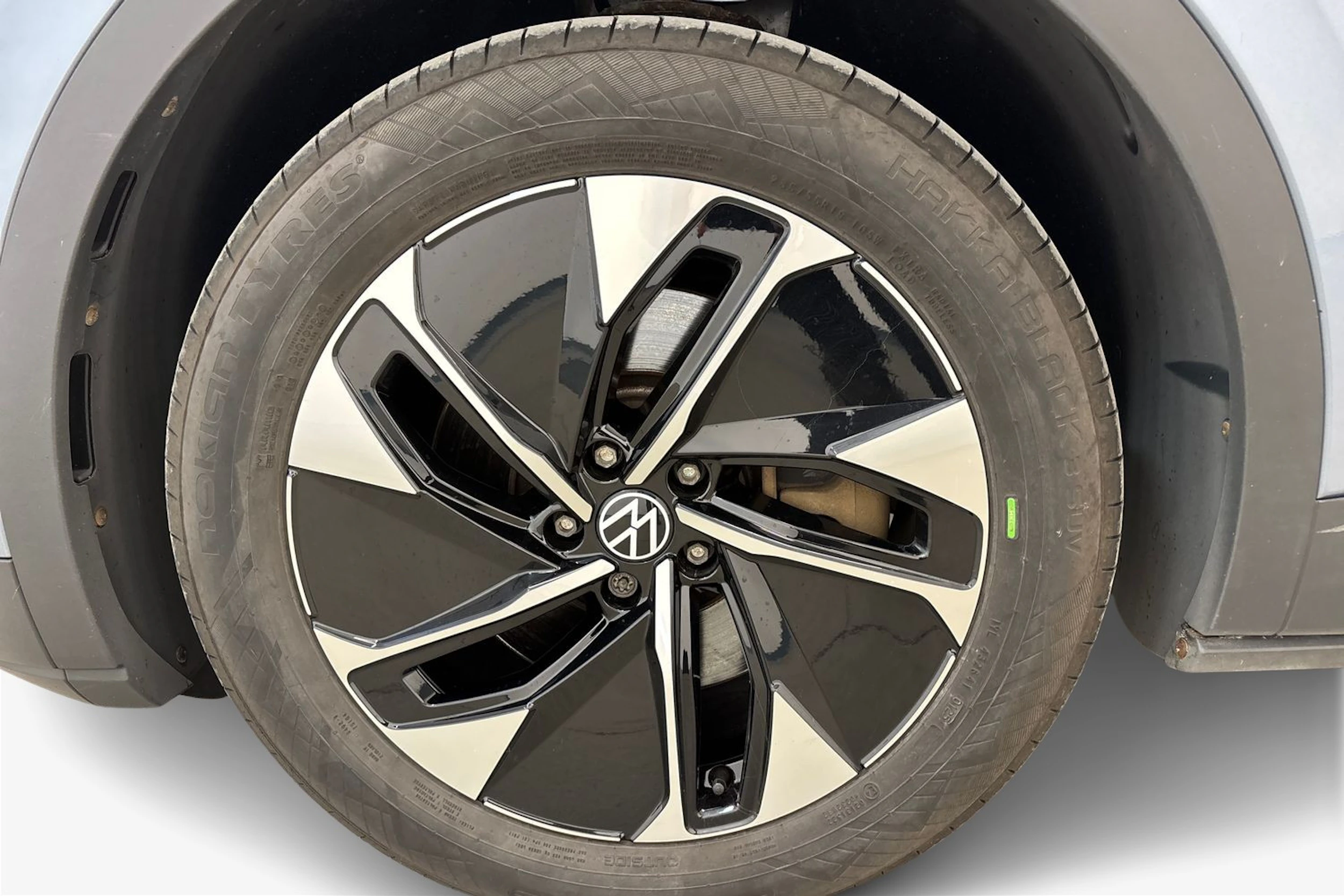 sininen Volkswagen ID.4 2023 kuva 12.