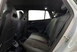 Harmaa Volkswagen ID.4 2023 kuva 7.
