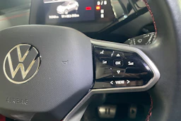 Harmaa Volkswagen ID.4 2023 kuva 17.