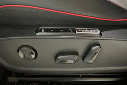 Harmaa Volkswagen ID.4 2023 kuva 20.