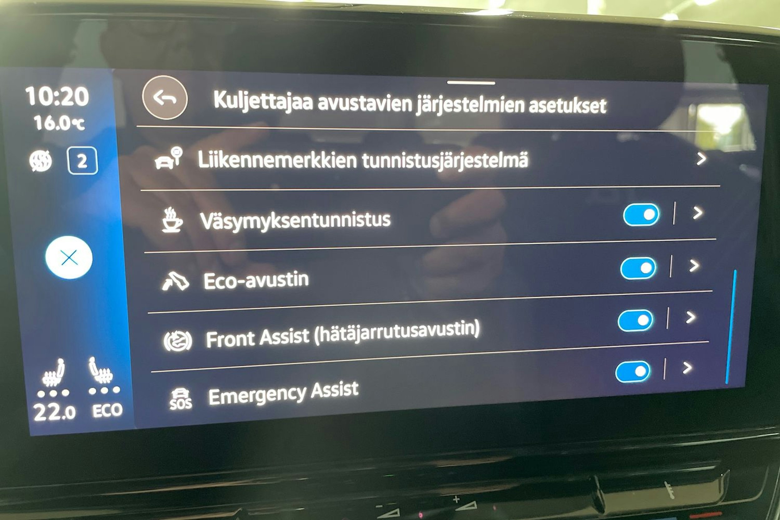 Harmaa Volkswagen ID.4 2023 kuva 24.