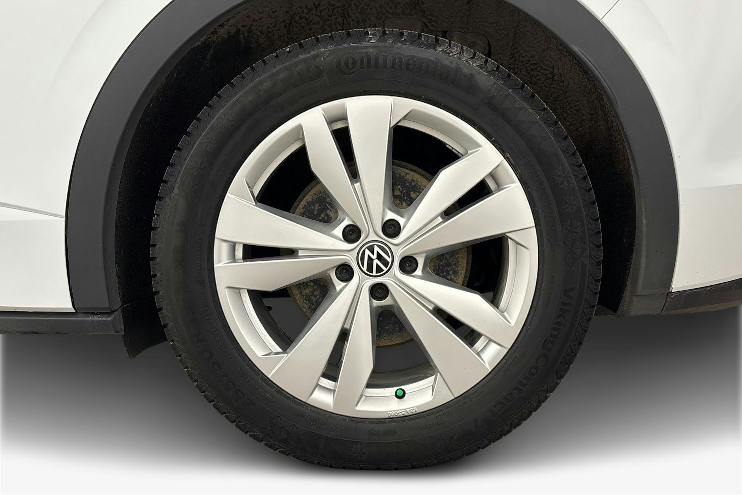 Valkoinen Volkswagen ID.4 2023 kuva 9.