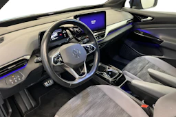 Sininen Volkswagen ID.4 2023 kuva 6.