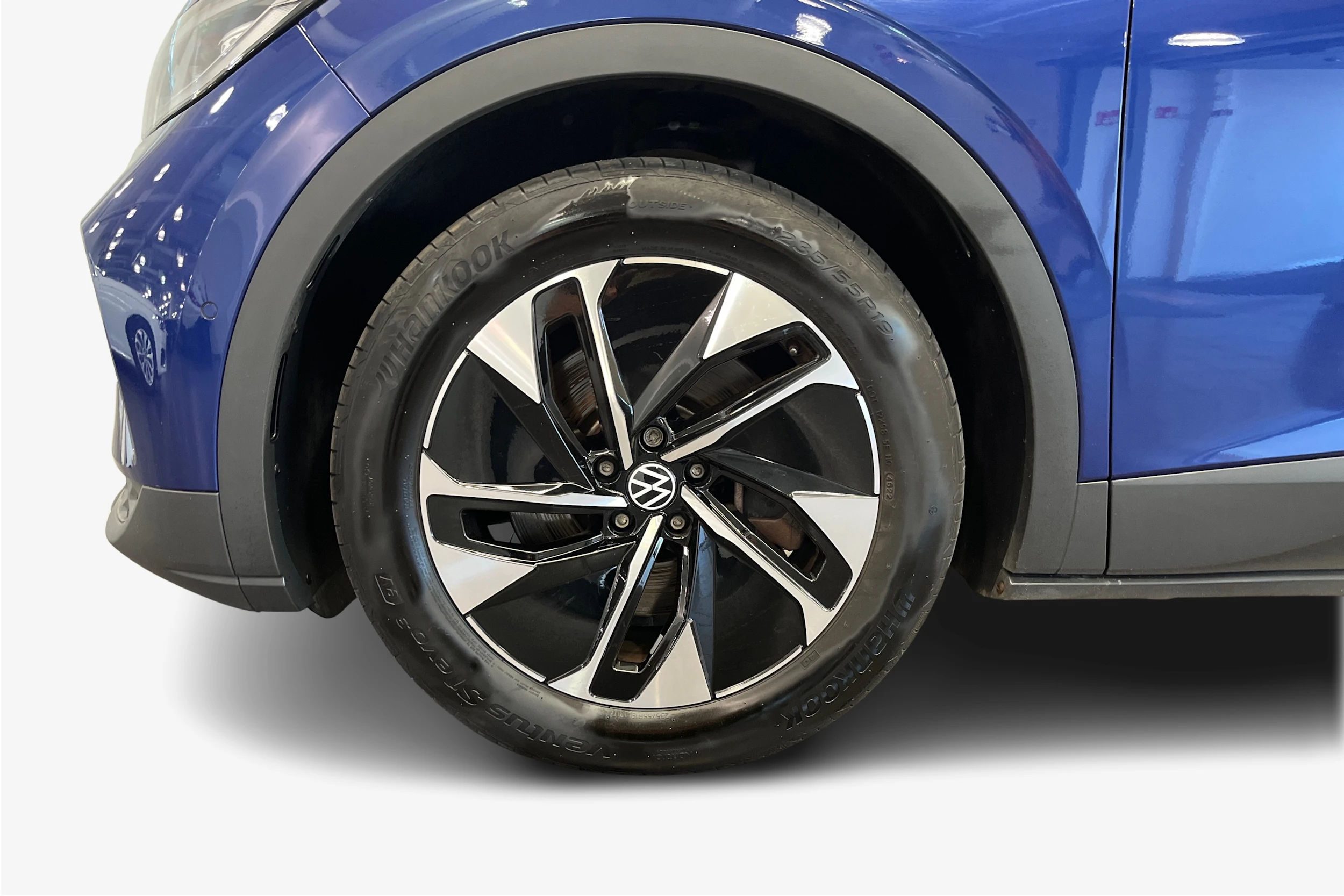 Sininen Volkswagen ID.4 2023 kuva 9.