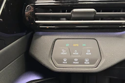 punainen Volkswagen ID.4 2023 kuva 24.