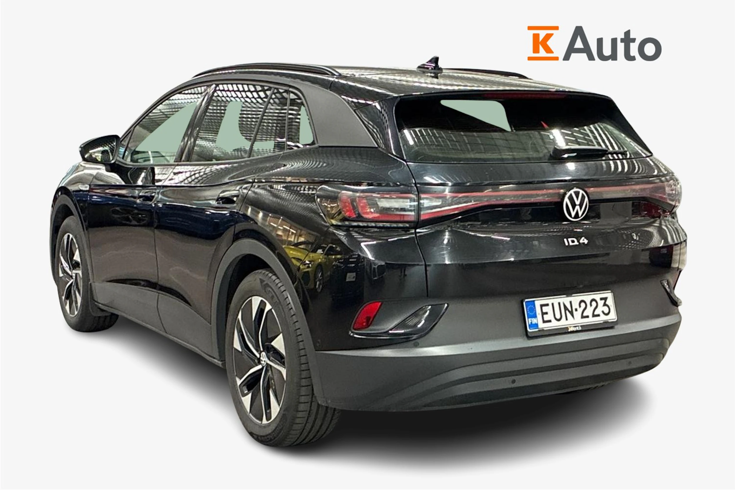 musta Volkswagen ID.4 2023 kuva 2.