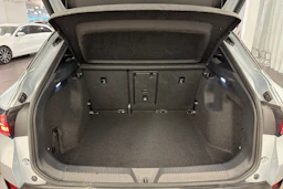 harmaa Volkswagen ID.4 2023 kuva 11.