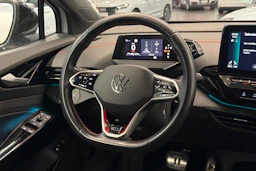 harmaa Volkswagen ID.4 2023 kuva 16.