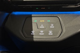 harmaa Volkswagen ID.4 2023 kuva 19.