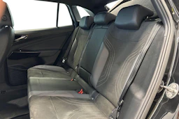 Musta Volkswagen ID.4 2023 kuva 11.