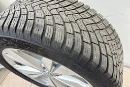 Musta Volkswagen ID.4 2023 kuva 16.