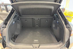 Musta Volkswagen ID.4 2023 kuva 17.