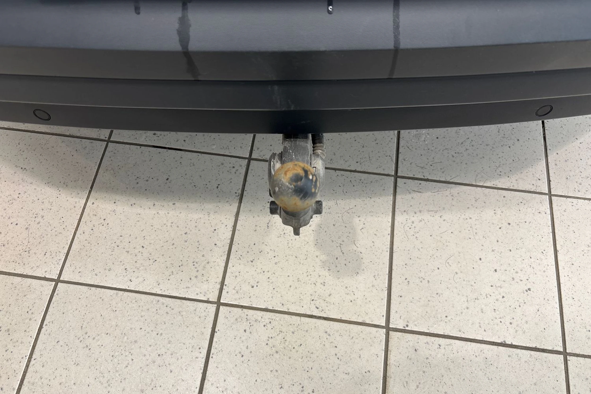 Musta Volkswagen ID.4 2023 kuva 18.