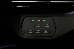 Musta Volkswagen ID.4 2023 kuva 22.