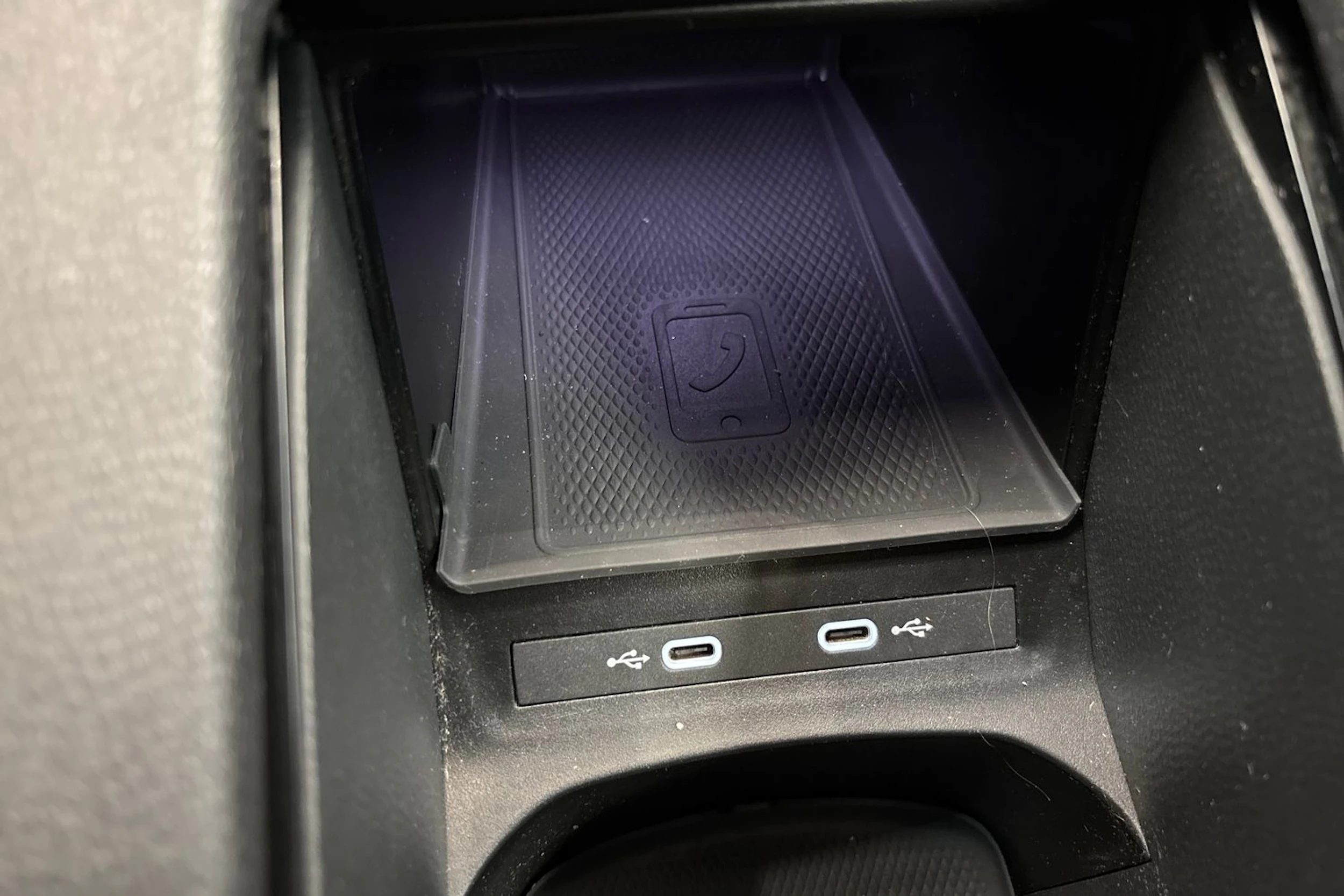 Musta Volkswagen ID.4 2023 kuva 31.