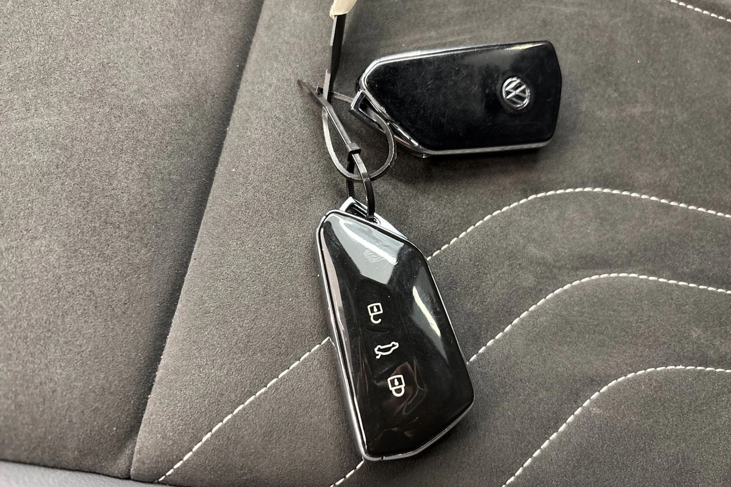 Musta Volkswagen ID.4 2023 kuva 32.